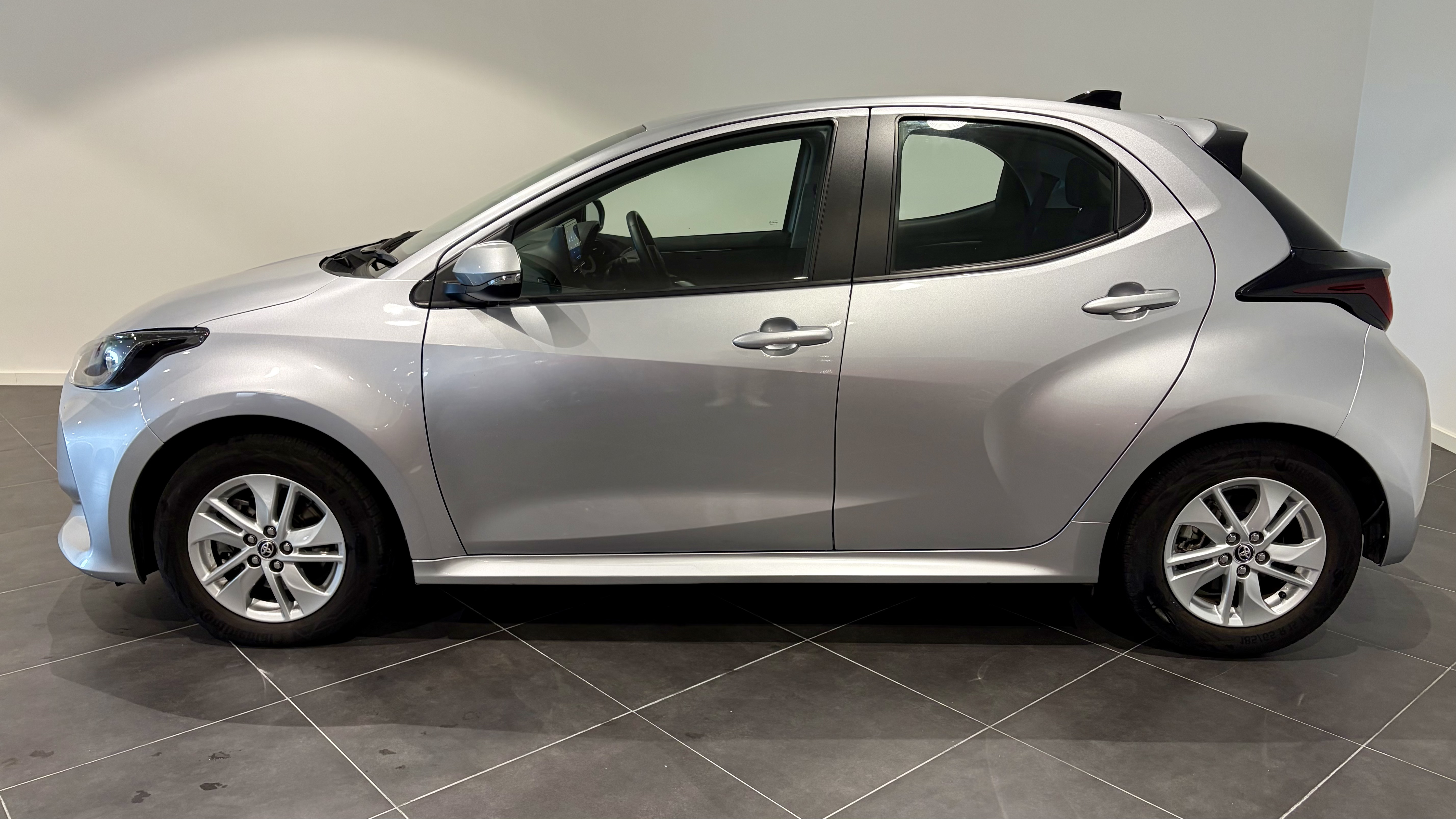 TOYOTA YARIS Yaris 1.5 Hybrid 115 Comfort Plus