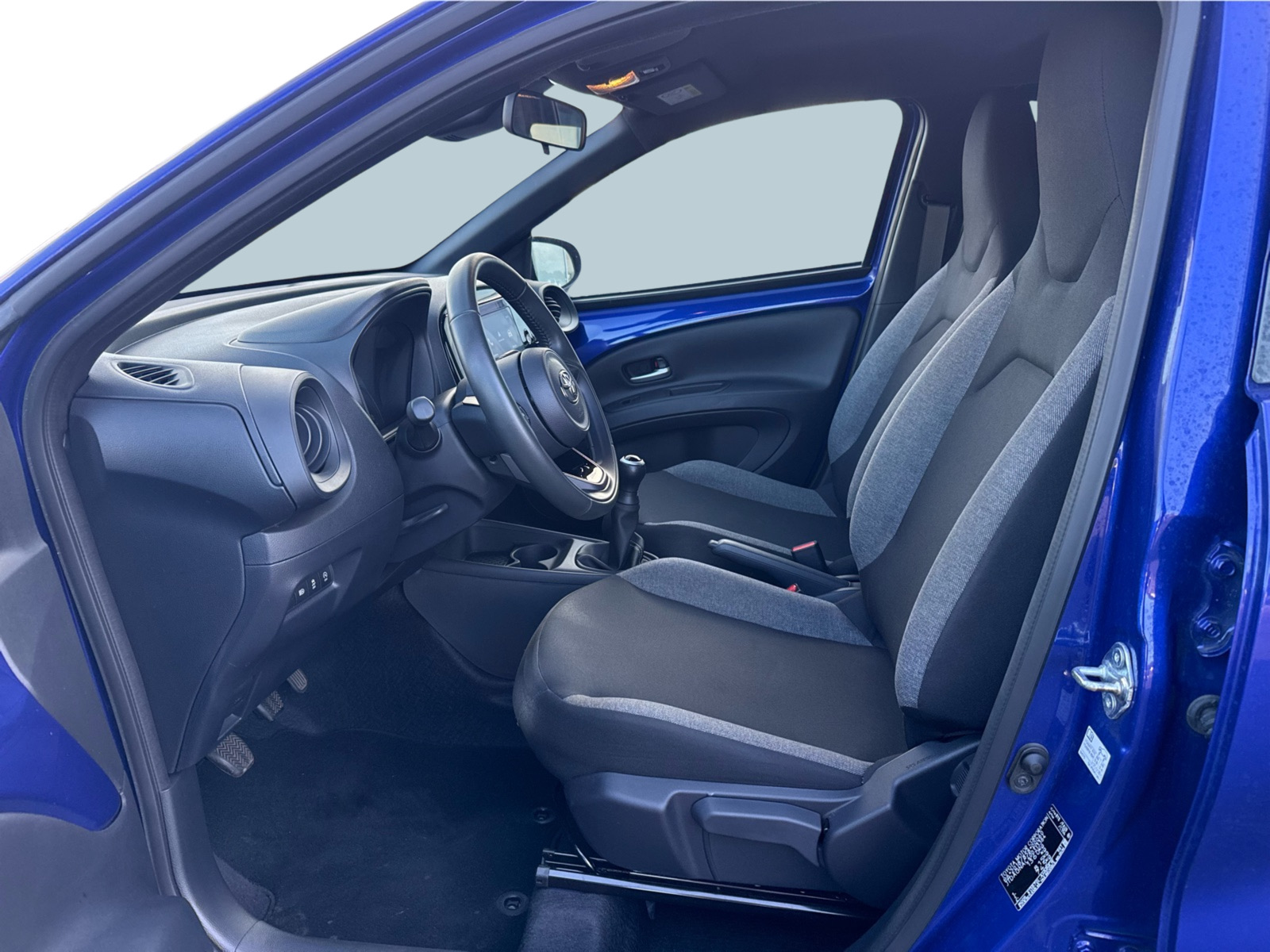 TOYOTA AYGO X Aygo X play 1.0G MT