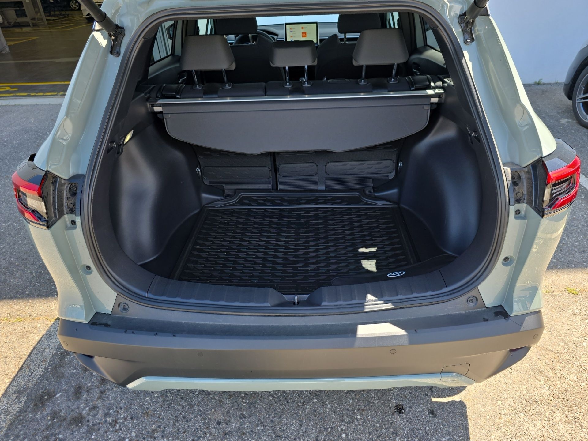 TOYOTA COROLLA CROSS Corolla Cross 1.8 Hybrid Luxury