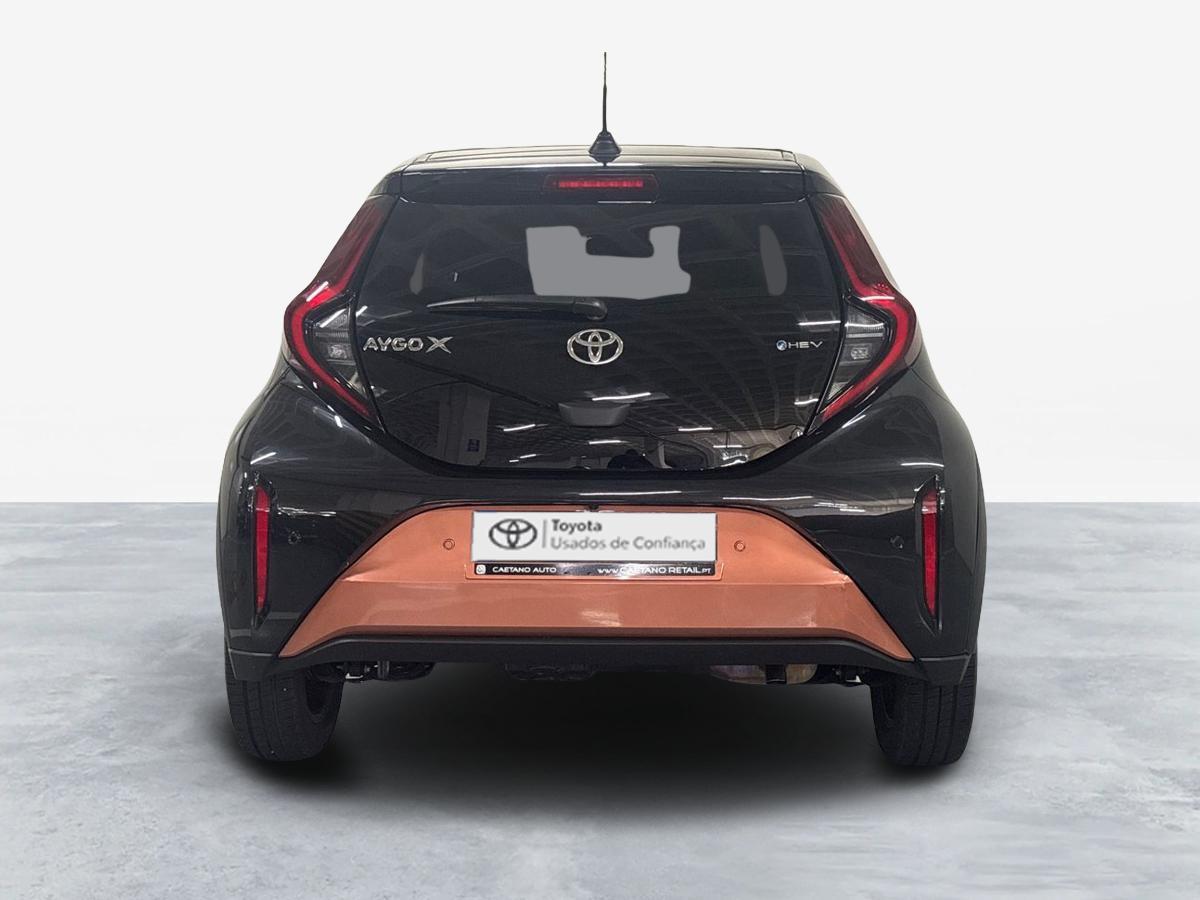 TOYOTA AYGO X Aygo X Hybrid 115 Envy