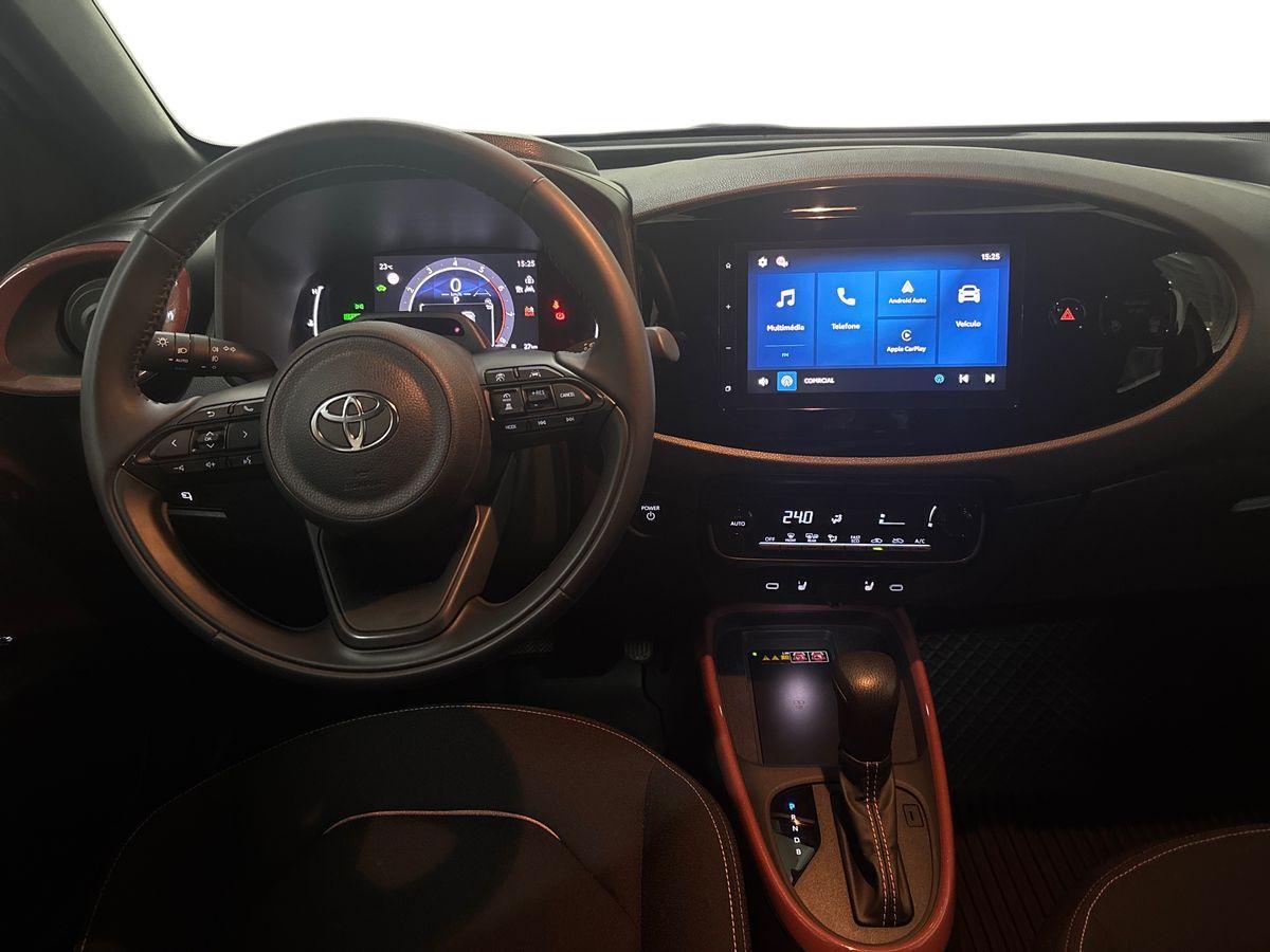 TOYOTA AYGO X Aygo X Hybrid 115 Envy