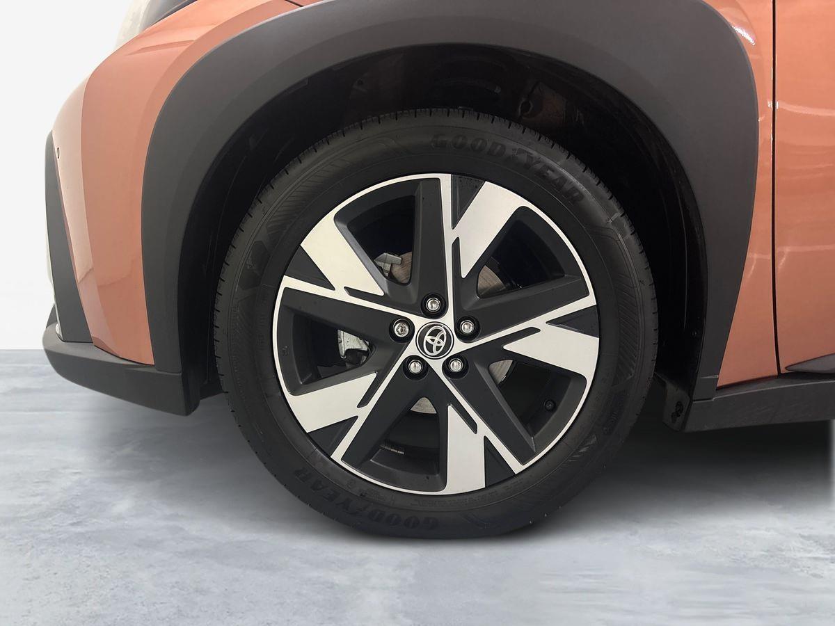 TOYOTA AYGO X Aygo X Hybrid 115 Envy